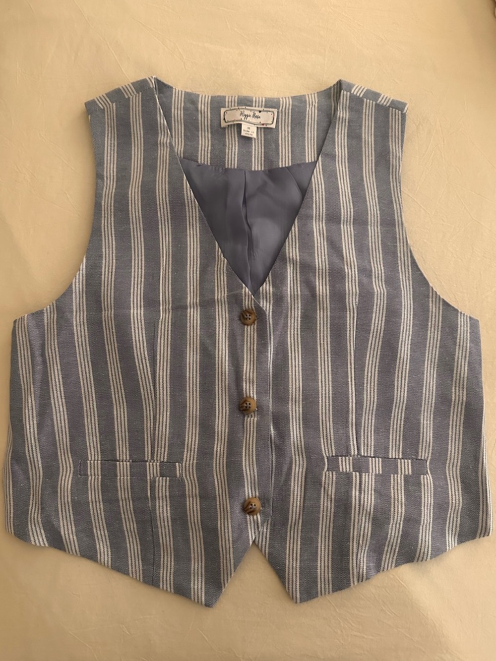 European style line blend Women’s Vest size medium